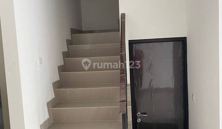 Rumah Pik 2 6x12.5 2 Lantai 3 Bedroom Unfurnished  5