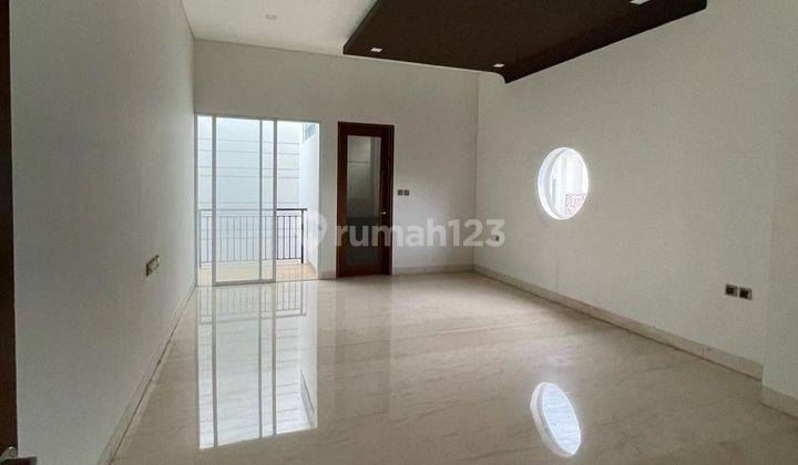 Rumah Pik Katamaran Indah Mewah 4 Lantai 6 Bedroom Unfurnished Hadap Utara Sudah Renov 2