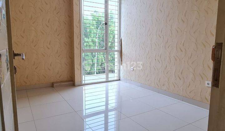 Rumah Pik Long Beach Pantai Indah Kapuk 6x14 3 Lantai + Basement 3 Kamar Tidur Jalan Besar Unfurnished SHM  2