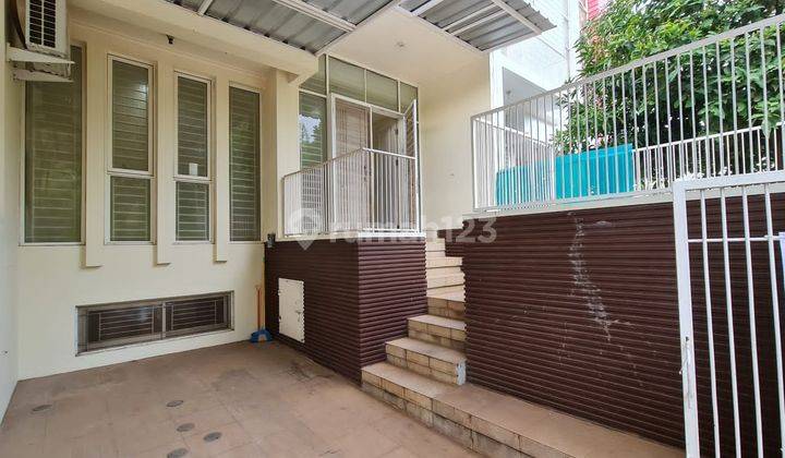 Rumah Pik Long Beach Pantai Indah Kapuk 6x14 3 Lantai + Basement 3 Kamar Tidur Jalan Besar Unfurnished SHM  1