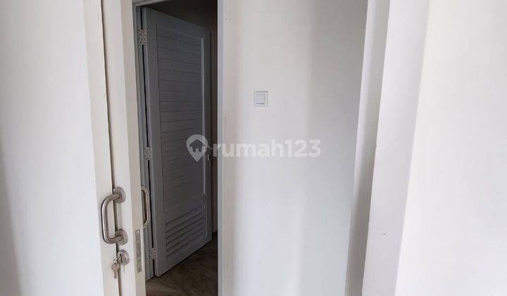 Apartment Pantai Mutiara 161m2 3+1br Tower Damar Sea View Semi Furnished Full Marmer Mewah 2