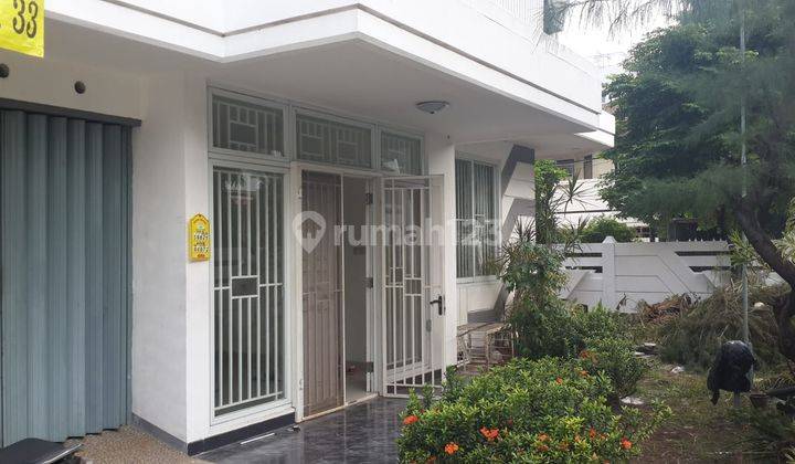 Rumah Mewah Green Garden 20x17 2 Lantai 4 Kamar Tidur Hadap Barat Selatan SHM Jakarta Barat 1