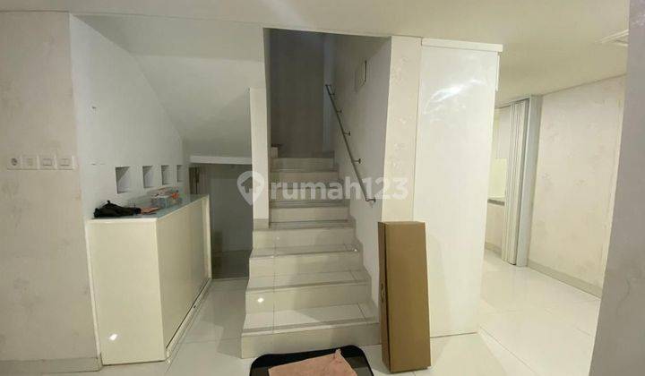 Rumah PIK BGM 8x18 3 Lantai 4 Kamar tidur Semi Furnished SHM Cendana Pantai Indah Kapuk SIAP HUNI 2