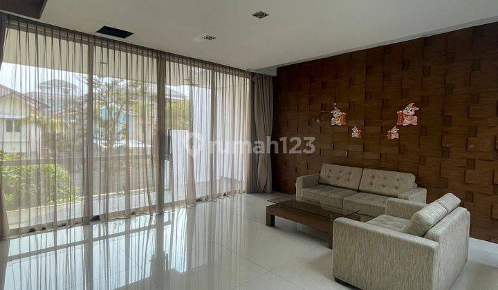 Rumah Grisenda PIK 3 Lantai Bagus Hadap Selatan Full furnished Siap Huni 1