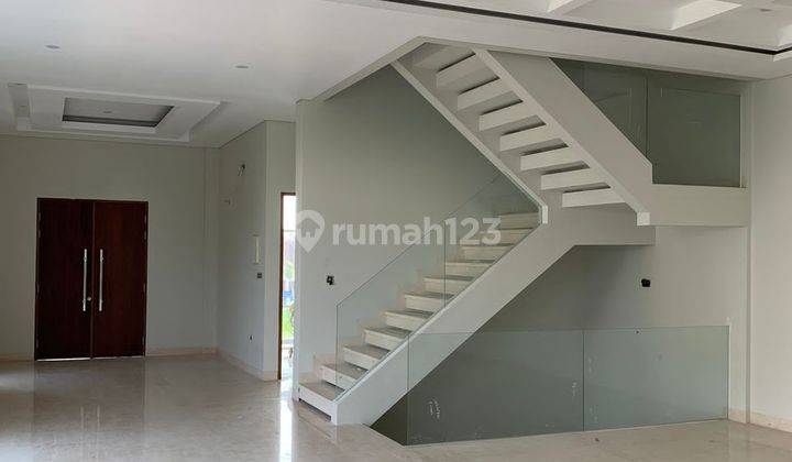 Rumah Serenade Golf Island 13x20 HOEK 3 Lantai 5 Kamar Tidur Baru Hook Siap Huni 1