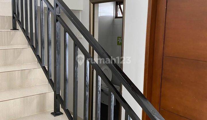 Disewakan 1 Unit Rumah di Grand Orchid 5