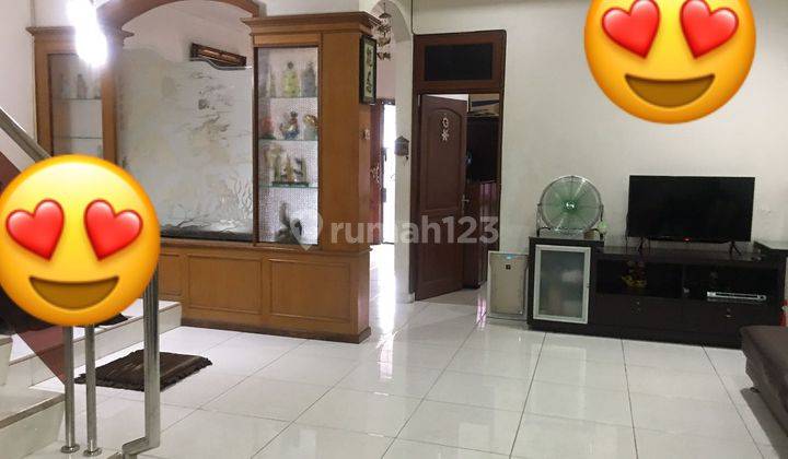 Rumah Hadap Timur, Siap Huni, Bagus, Terawat di Kelapa Gading 1