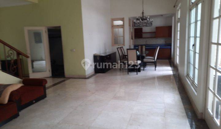 Rumah 2,5 Lantai Full Furnish, Bagus, Siap Huni di Giri Loka 2