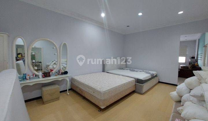 Wr Supratman Lokasi Strategis, Komersil Area Surabaya Pusat