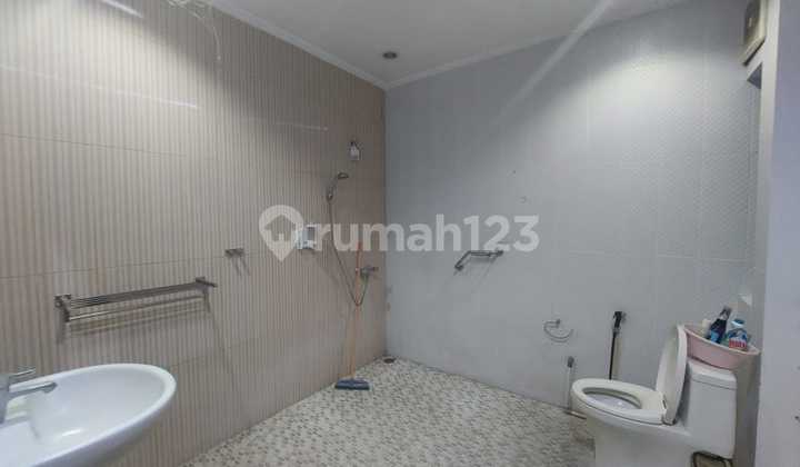 Rumah Bhaskara Sari, Mulyorejo, Strategis, Dekat Kampus