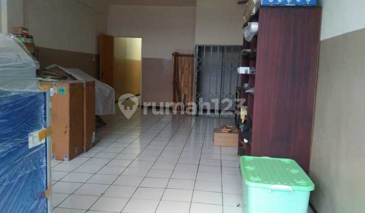 1 563. Jual Cepat Ruko RMI 4 Lantai di Tengah Kota 1 563. Jual Cepat Ruko RMI 4 Lantai di Tengah Kota
