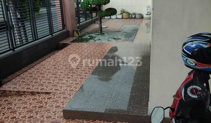 1 561. Jual Rumah 1 Lantai Kupang Indah  2