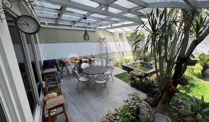 1 588. NICE LUXURY HOUSE FOR SALE - RAFFLES GARDE (Citraland, West Surabaya - Premium Location) 2