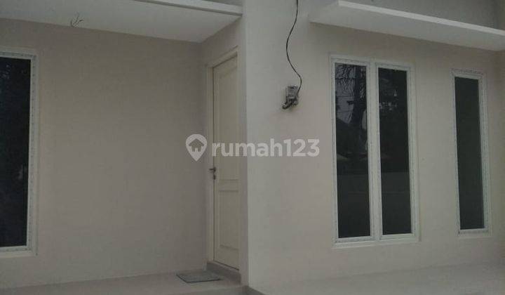 Rumah Puri Safira Menganti Cluster Brasavolla  1