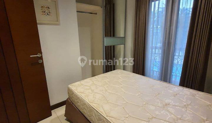 Disewakan Apartemen Residence Mansion Tower F, Akses Kolam Renang 5