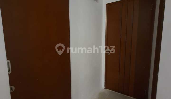 Disewakan Apartemen Residence Mansion Tower F, Akses Kolam Renang 15