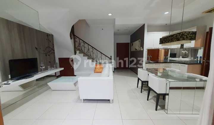 1 576. Disewakan Apartemen Residence Mansion Tower F 3 BR - FURNISHED!! Lantai LG (Dua Lantai) Akses Langsung Kolam Renang 2