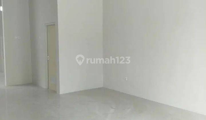 Rumah Bagus Unfurnished SHM di Puri Safira Cluster Brasavolla 6
