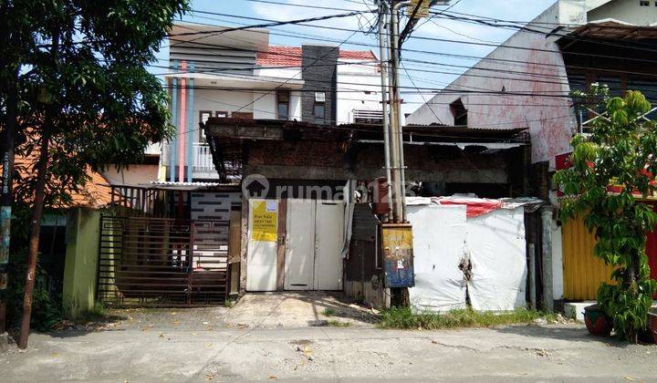 Rumah 2 Lantai Unfurnished di Jalan Dukuh Menanggal, Surabaya 1