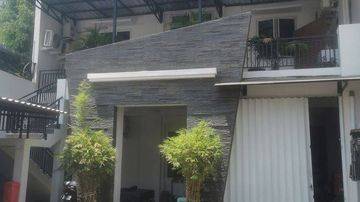 Rs02. Rumah Jl. Rumah Cempaka Surabaya Pusat 2