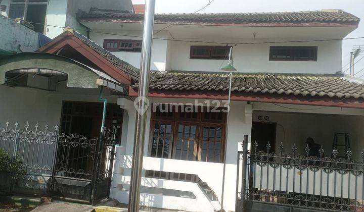 1828.  Rumah di Perumahan Pondok Buana, Blurukidul, Sidoarjo 1