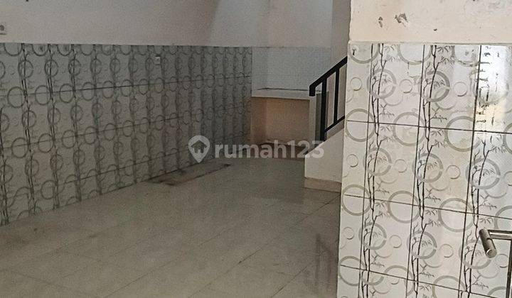 Disewa Rumah Park Residence Taman Surya Jakarta Barat 2