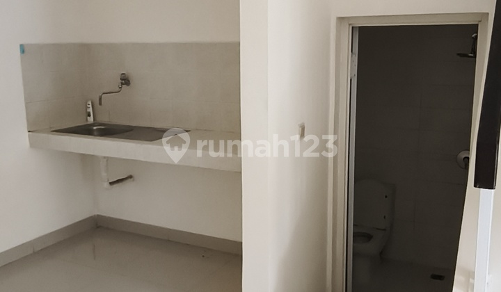 Disewa Rumah Golf Lake Cengkareng Jakarta Barat 2