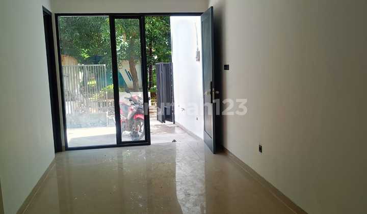 Dijual Rumah Citra Garden 5 Jakarta Barat 2