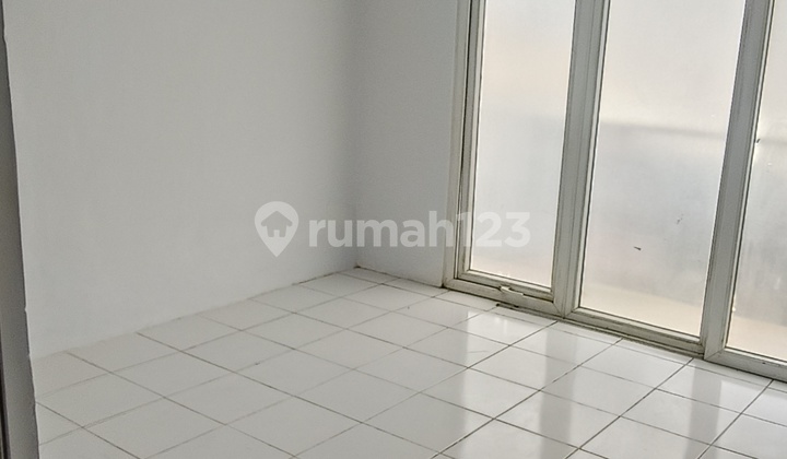 Disewa Rumah di Golden Palm Pegadungan Jakarta Barat 2