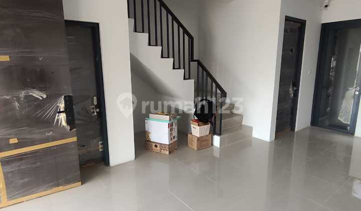 Disewa Rumah Citra Garden 8 Jakarta Barat Disewa Rumah Citra Garden 8 Jakarta Barat