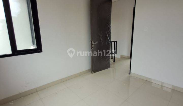 Sewa Rumah Royal Palm Blossom Taman Surya Jak Bar 2