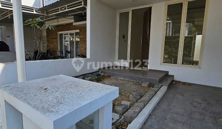 Dijual Rumah Baru Gress Siap Huni Royal Resisence Wiyung