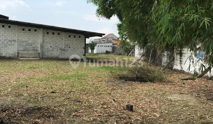 For Sale Warehouse in Pongangan Village, Easy Access to Manyar Gresik Toll Gate