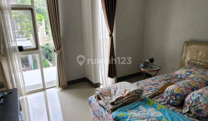 Termurah Dijual Rumah Semi Furnish Greenlake Citraland Wiyung 2