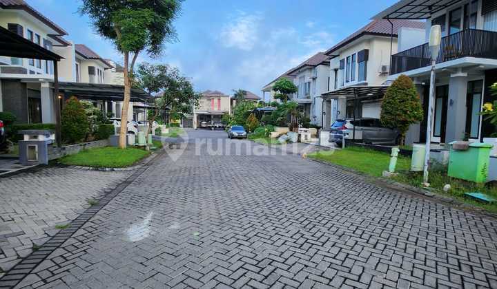 For Sale Ready-to-Occupy House Royal Residence Wiyung - Front Cluster For Sale Ready-to-Occupy House Royal Residence Wiyung - Front Cluster