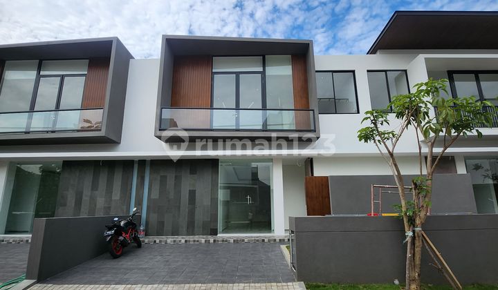 Dijual Rumah New Gress Park Avenue Dian Istana Wiyung Surabaya 1