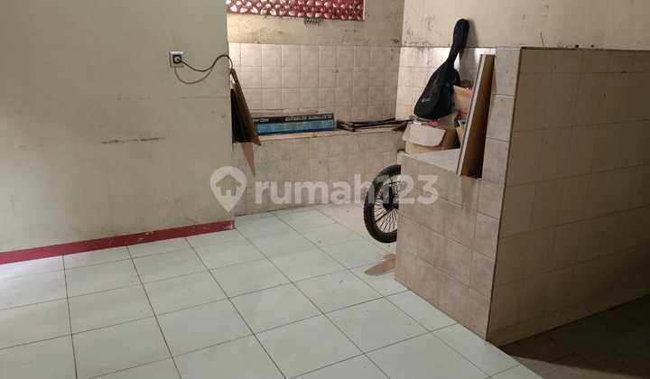 Rumah Tengah Kota di Graha Indah Lokasi Strategis Dekat Jalan Raya Cimindi, Harga Terbaik 2