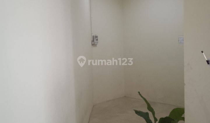 Ruang Usaha di Apartemen Atlanta Depok 2