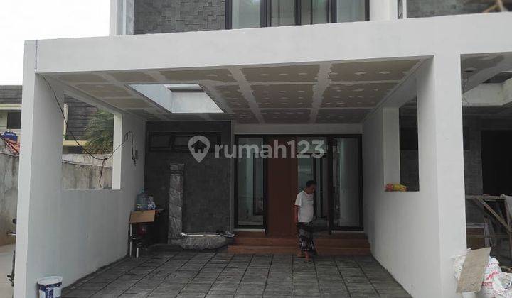 Dijual Rumah Cantik Lokasi Strategis Di Cluster Sunrise Garden, Jakarta Barat 1