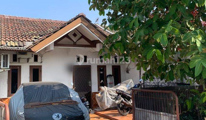 Dijual Rumah Bagus di Taman Harapan Baru  1