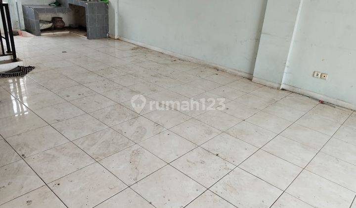 Disewakan Ruko Symponi 2LT di Harapan Indah Bekasi 2