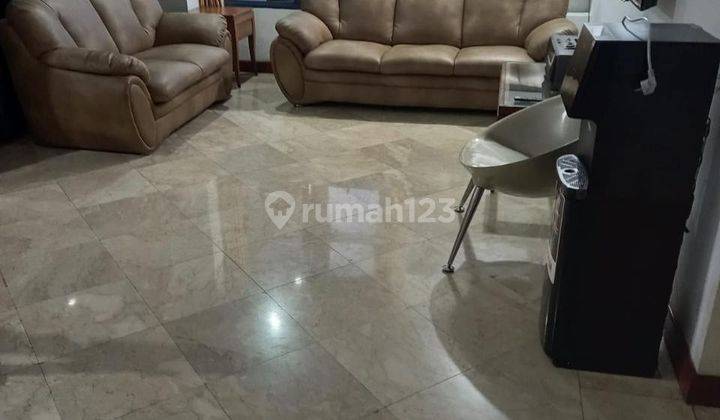 Disewakan Apartemen Cantik Luas Full Furnish Ada 4 Kamar Di Grand Topic, Jakarta Barat 1