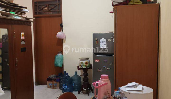 Dijual Rumah Cozy Cantik Style Classic Di Komplek Sandang, Jakarta Timur 2