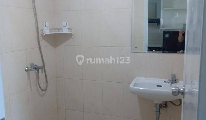 Disewakan Apartemen Springlake Cantik Full Furnish di Summarecon Bekasi  2