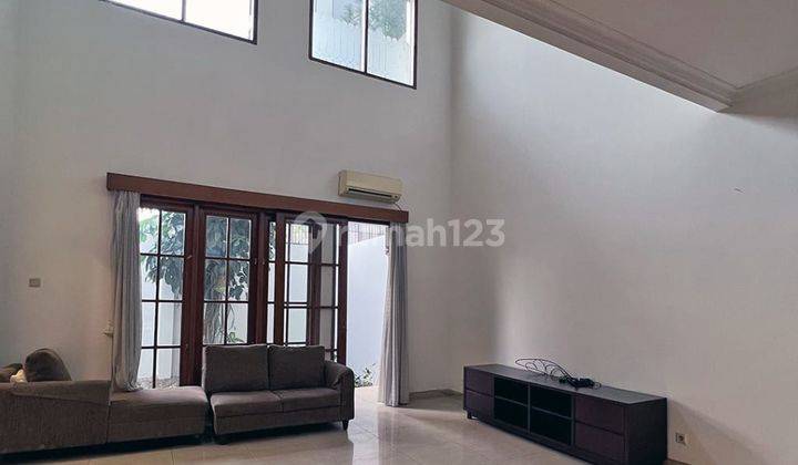 Rumah 2 Lantai Bagus Semi Furnished di Area Simatupang ,lebak Bulus, Jakarta Selatan 2
