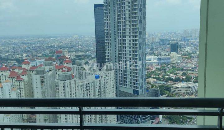 Apartement Central park 3 BR Furnished Bagus 1