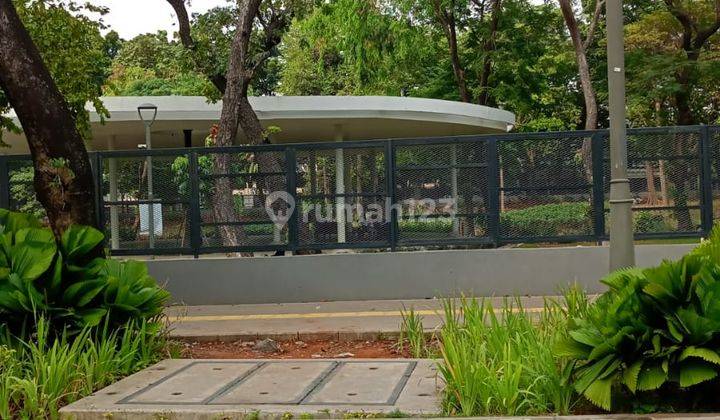 Ruang-usaha di Tebet, Jakarta Selatan 350 m Butuh Renovasi 2