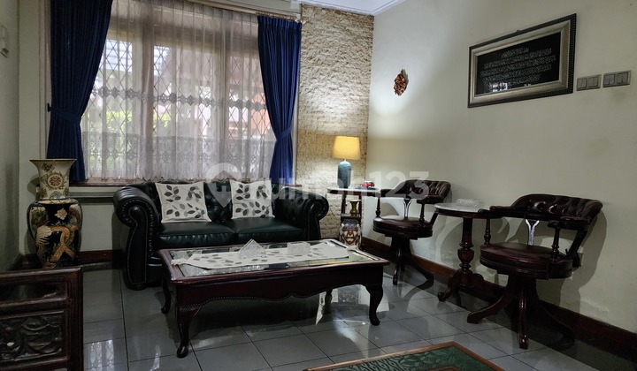 Rumah 2 lantai Semi Furnished Bintaro, Jakarta Selatan