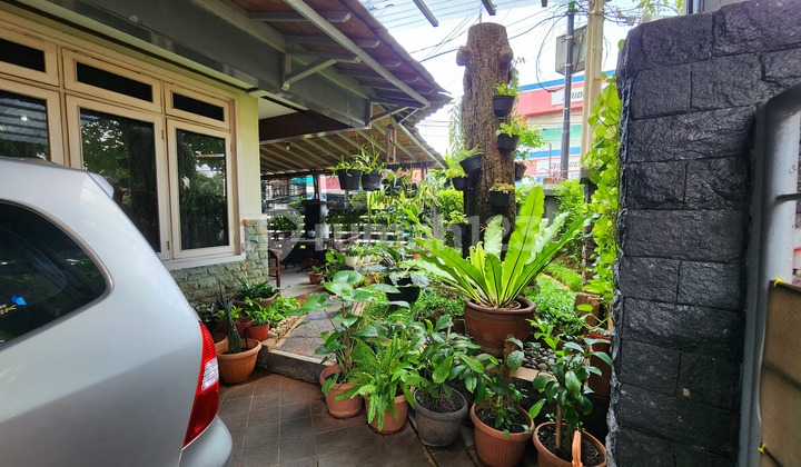 Rumah 2 lantai Semi Furnished Bintaro, Jakarta Selatan 2