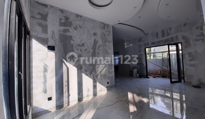 Rumah Nyaman Tanah Luas di Komplek Sukajdi Dekat Pvj dan Tol Pastuer 2